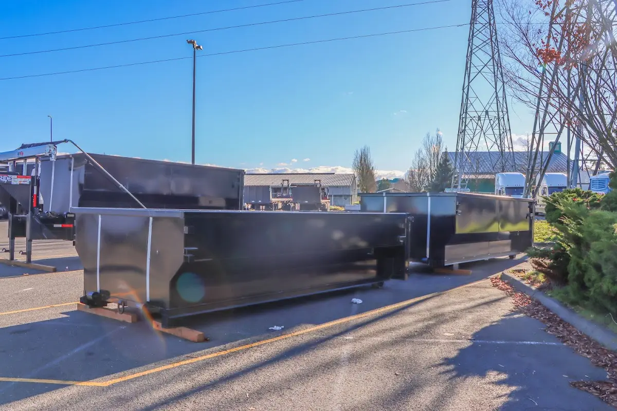 Roll-off dumpster ready for waste disposal at job site for 20 Yard Dumpster Rental in Channelview